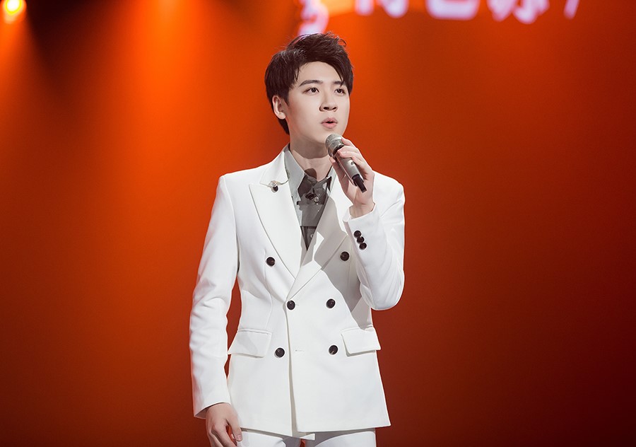 《声入人心》本周五震撼收官 何炅蔡国庆加盟见证年度首席诞生