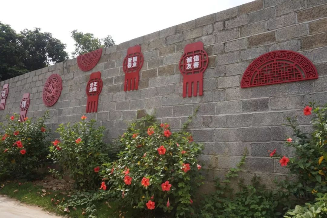 青秀区伶俐镇乡村焕颜易新风文明乡风浸人心