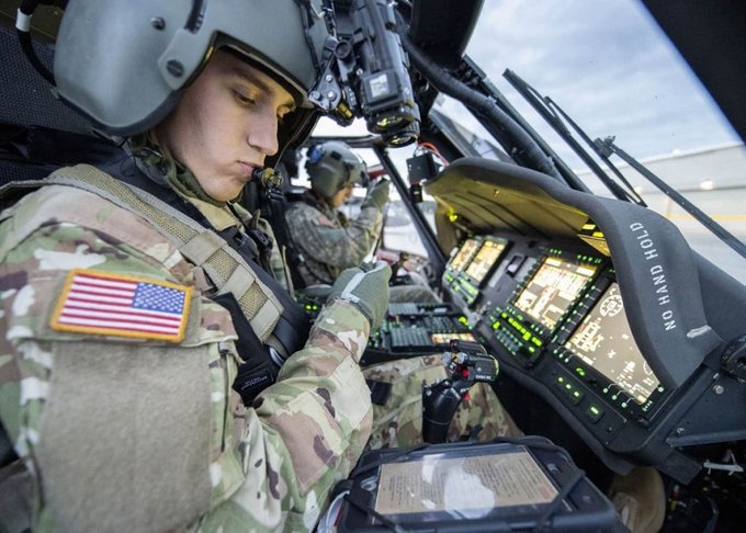 美军使用uh60v直升机进行未来直升机操作测试