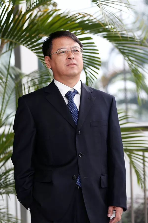 现任中海油惠州石化有限公司副总经理,从东北黑土地和大庆炼化走来,在