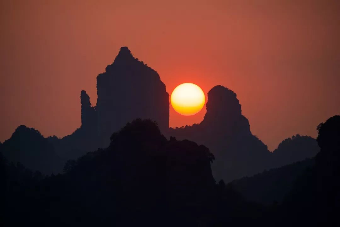 國慶十一黃金週暢遊丹霞山不能錯過的丹霞日出日落