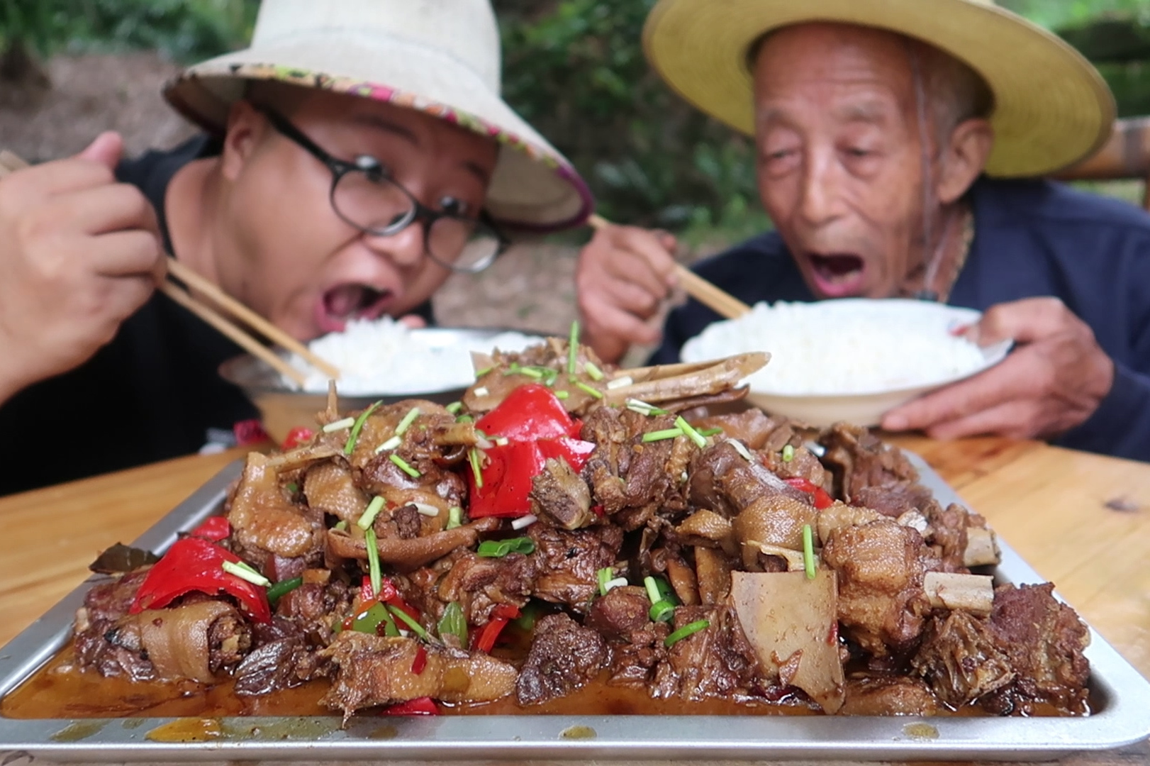 四川阿米美食图片