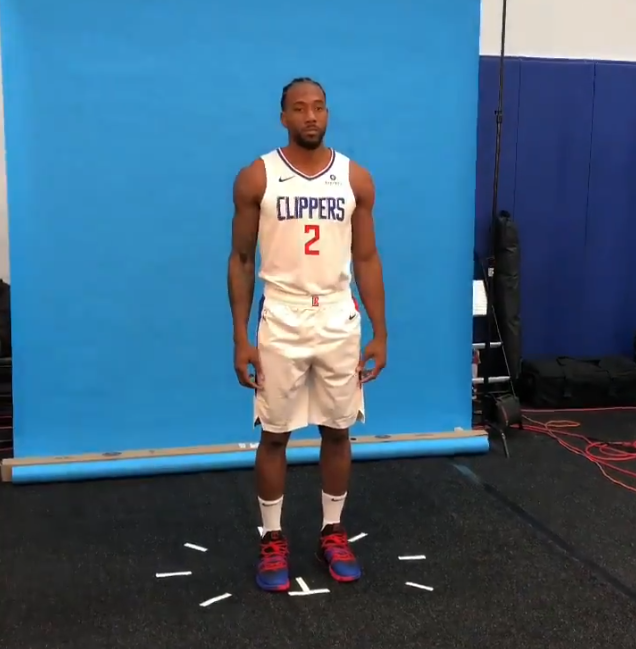 原创定妆照:莱昂纳德第一次穿上快船球衣好紧张 木乃伊不敢有表情 手