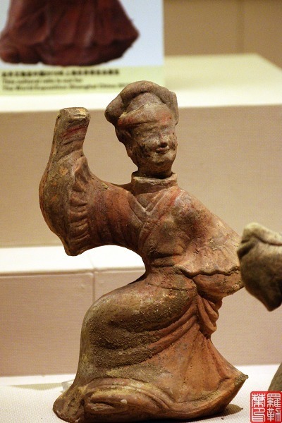 载歌载舞,笑意荡漾的古代先民——以下都是 四川博物院收藏的东汉