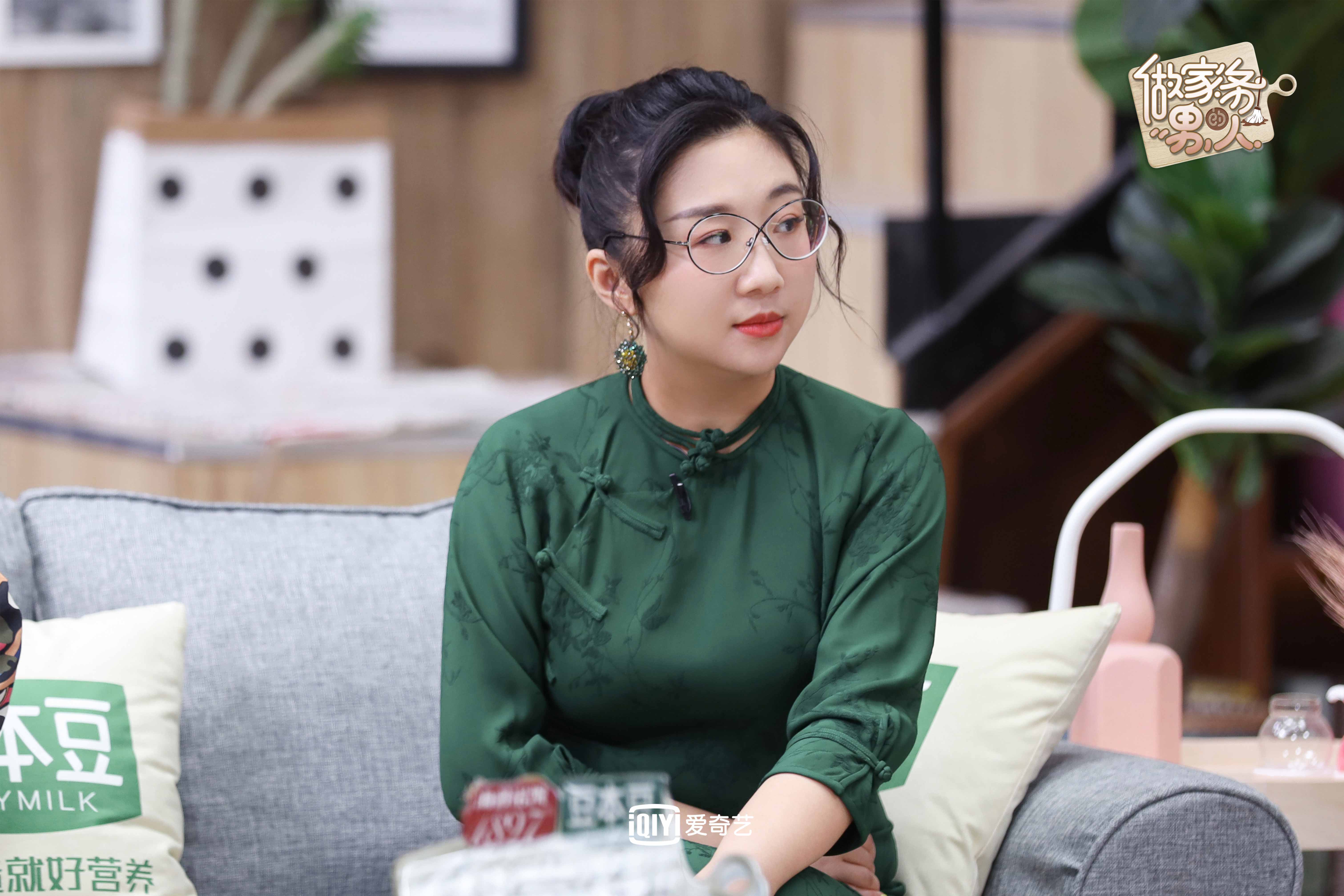 《做家务的男人》魏大勋开荒犁地获称赞 汪苏泷尤长靖体验给狗狗洗澡