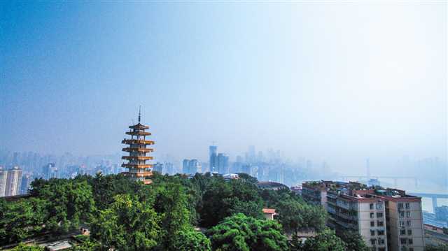 虎頭巖公園虎頭巖公園健身步道山水半島的渝中,濃縮著重慶