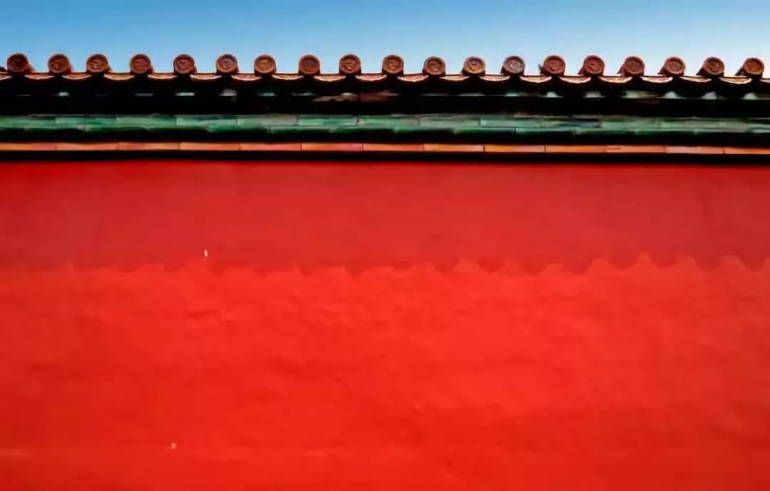 红色,又称瑞色,国人最尊爱的颜色,乃至成为国人的文化图腾,精神皈依.