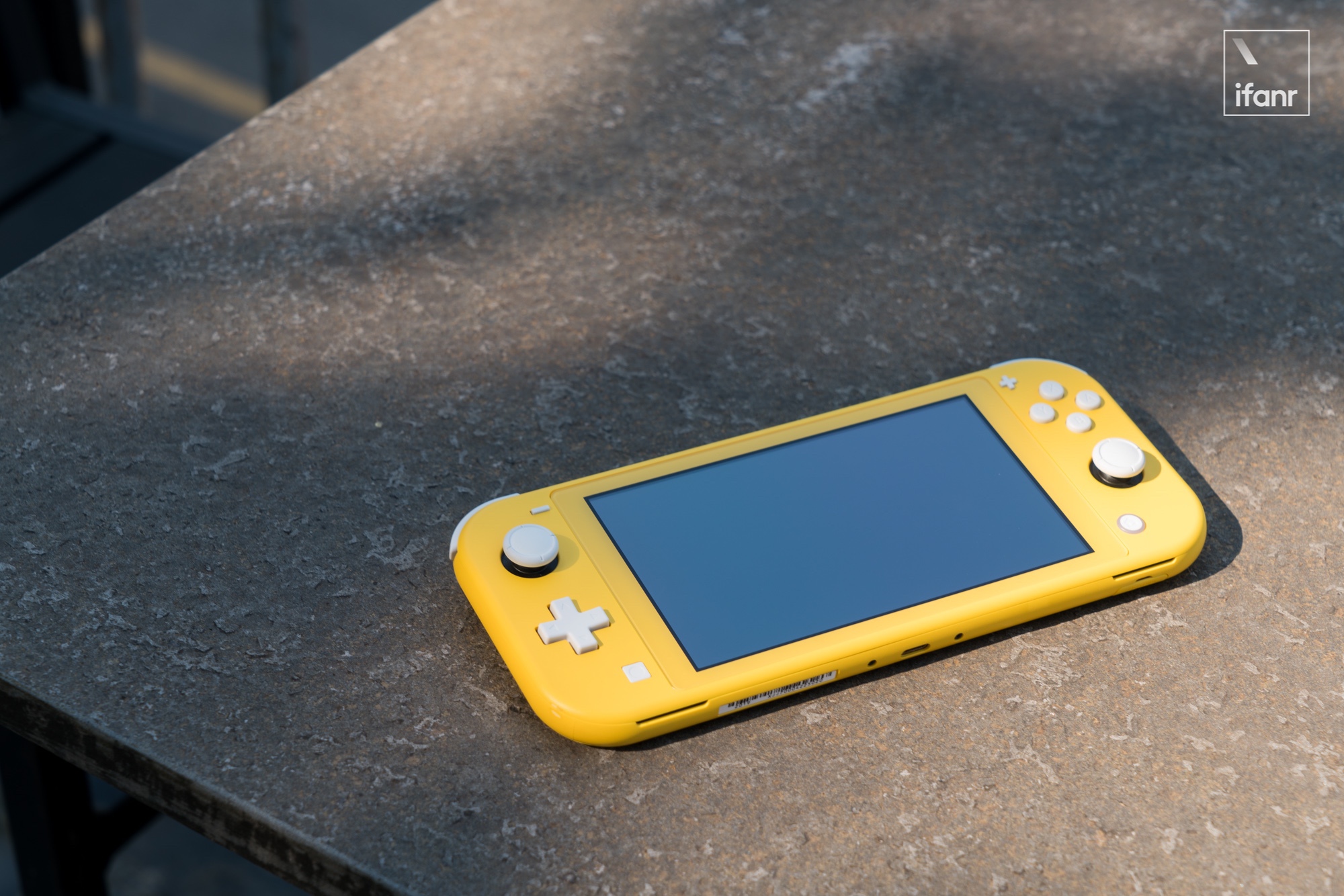 我体验了一周任天堂switchlite重新找回了游戏掌机的魅力