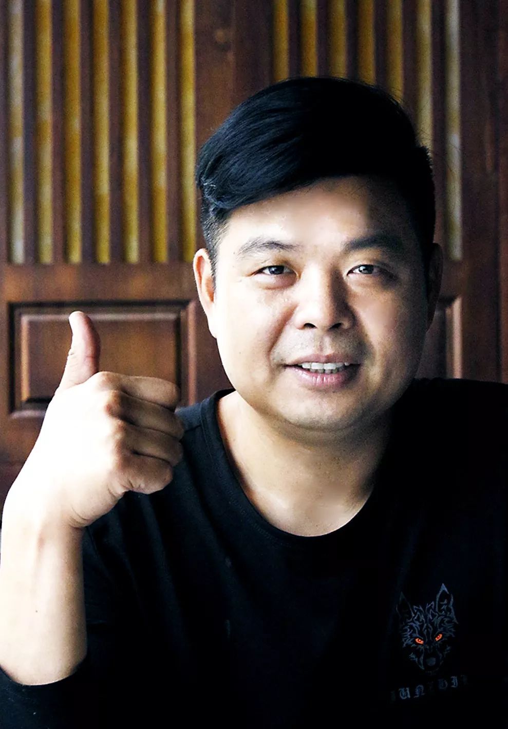 电视台记者 李晨郁代冠杰 派出所民警大学生 李涵大学生 李浩伦厨师长