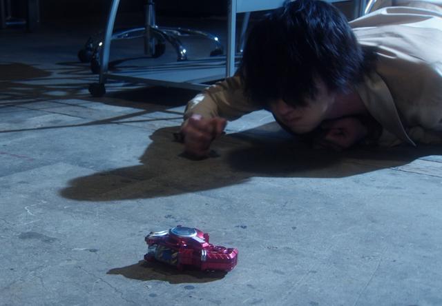 假面骑士红爹外传上篇解读:红爹表白美空被拒 主角团集体吃瘪