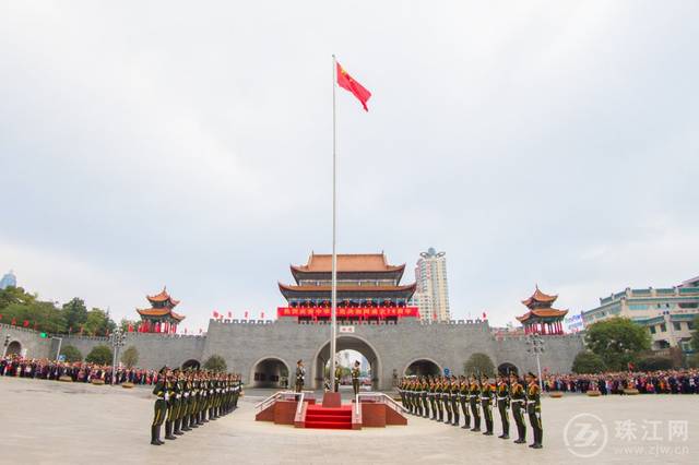 曲靖举行升国旗仪式庆祝新中国70华诞珠江网讯曲靖市人民政府门户网