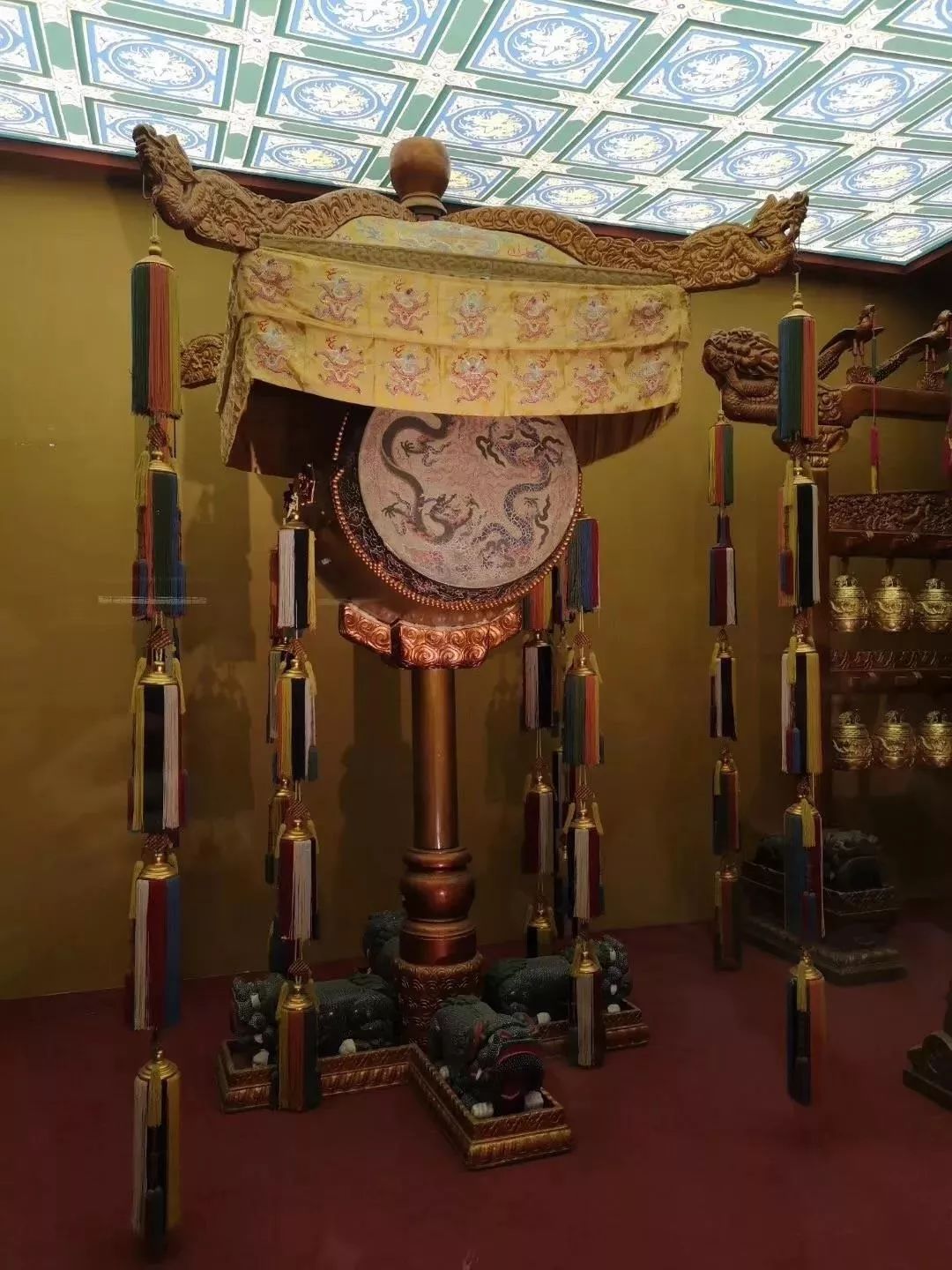 79故宫仿制建鼓79天坛神乐署仿制建鼓将单个的鼓置于系统,满足了