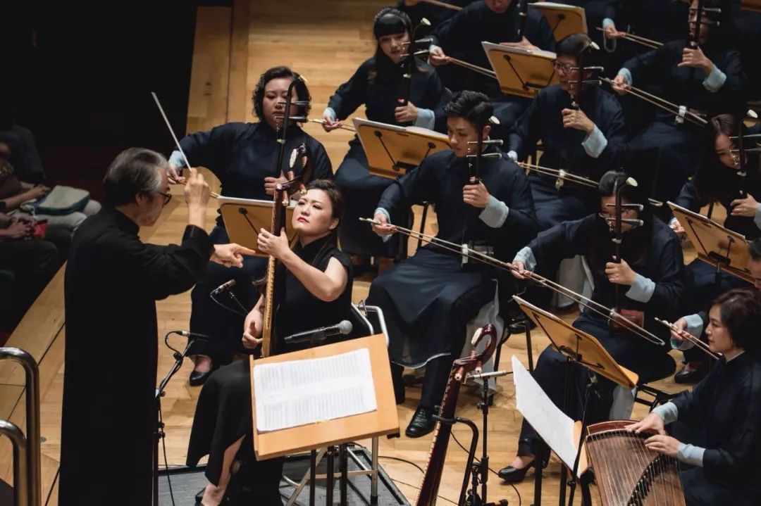 与著名指挥家胡炳旭在台湾合作演出音乐会《星垂平野阔》主演著名作曲