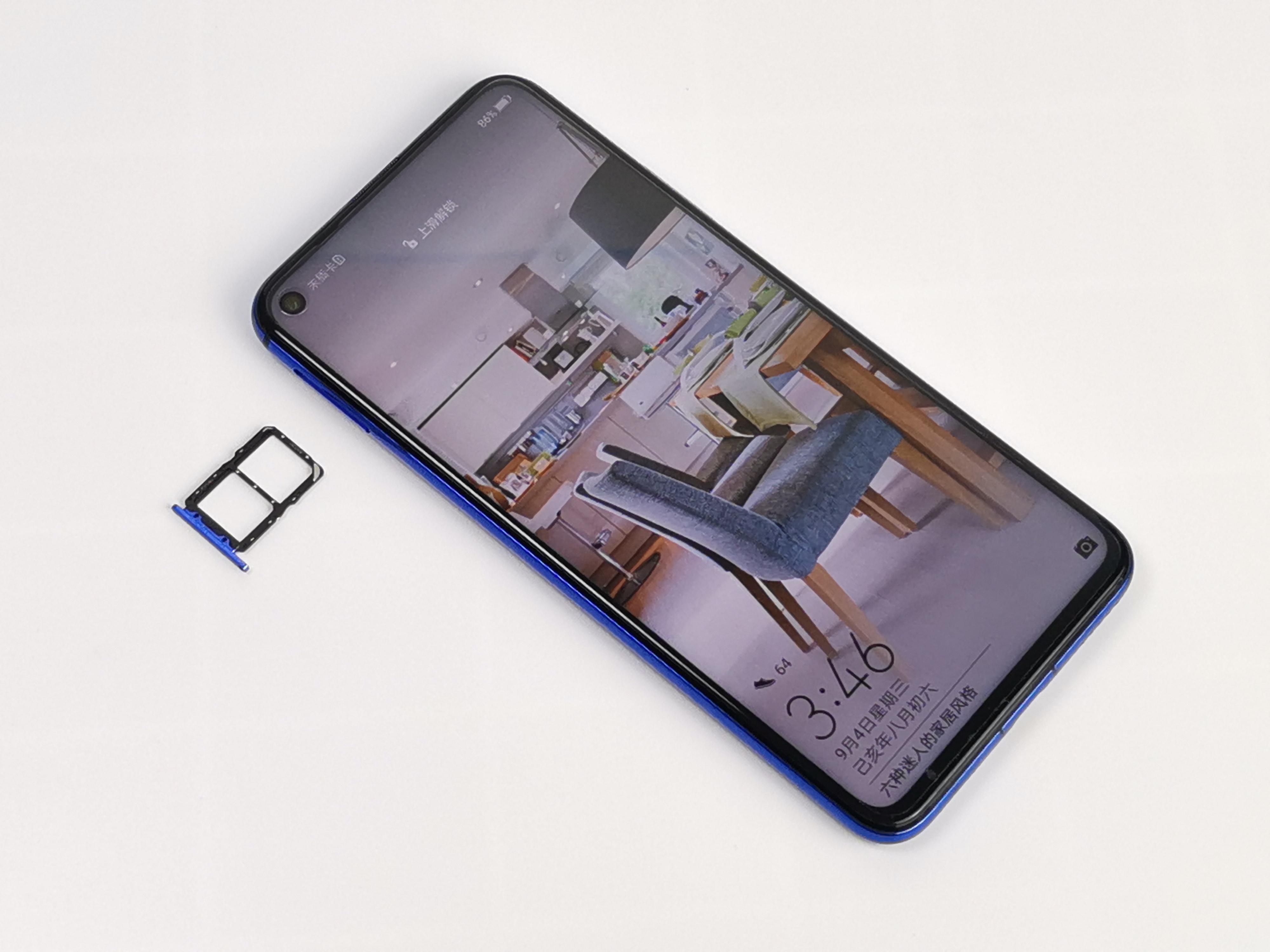 国庆出游拍照你还缺一台荣耀20s