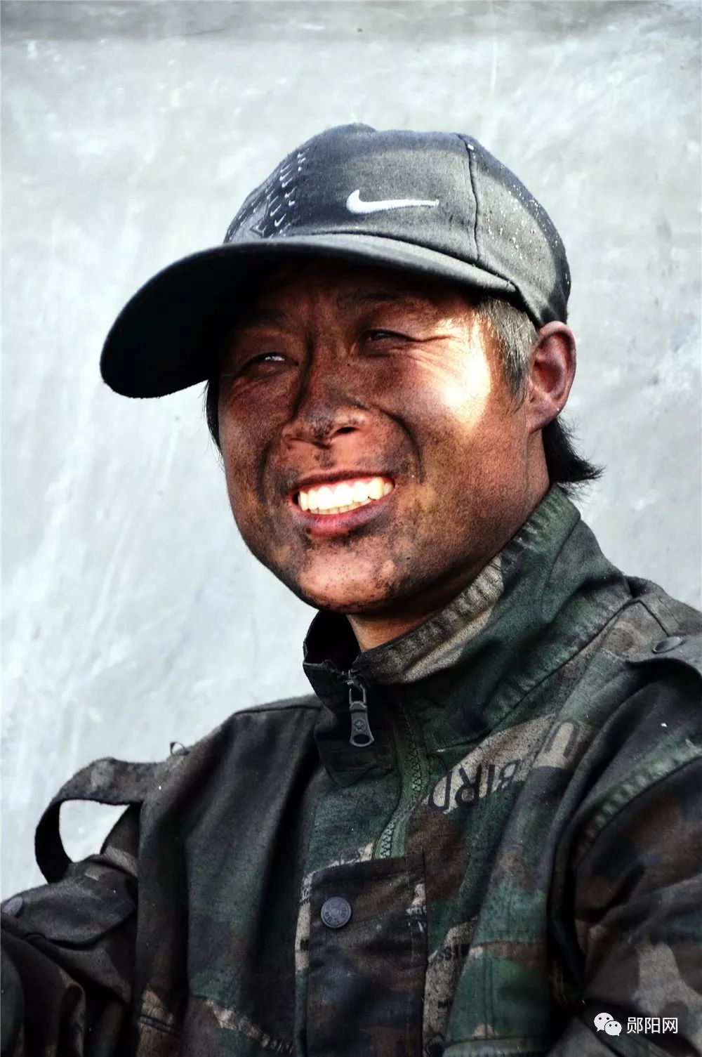 笑脸迎国庆100个十堰人的幸福笑脸