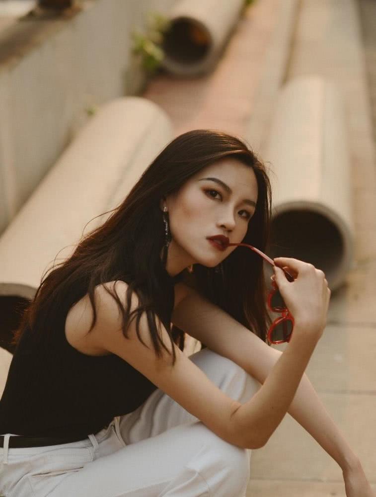 文艺高冷酷炫女孩子就是这么多变