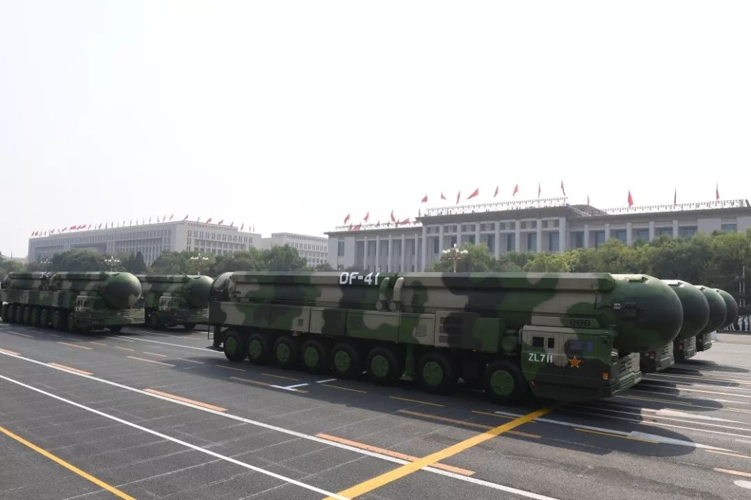 青岛10000000粉丝实名表白(最全高清珍藏版壁纸)_方队