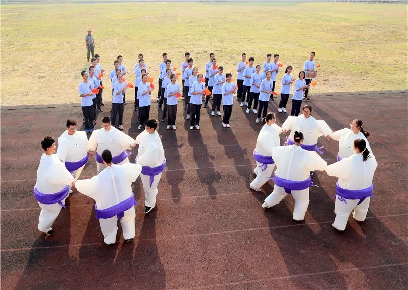 感动运动会入场式江中学子花式告白祖国文末附视频