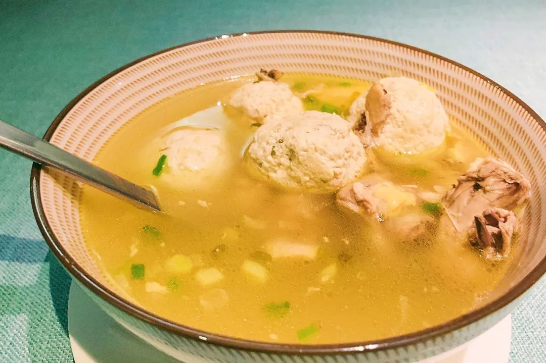 豆腐丸子鸡汤