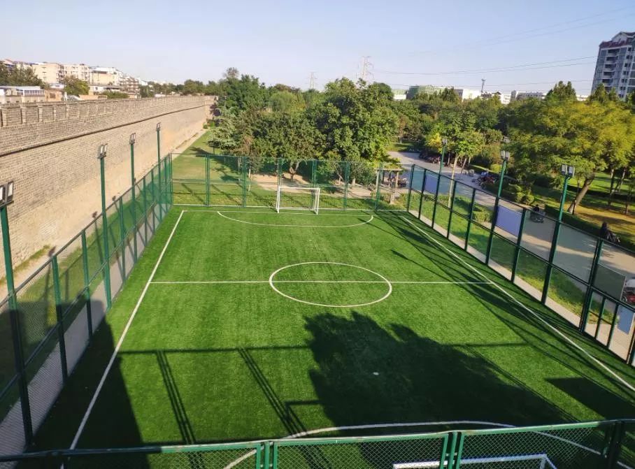 fm877开封这7个足球场全建成啦待完善后将对广大市民开放