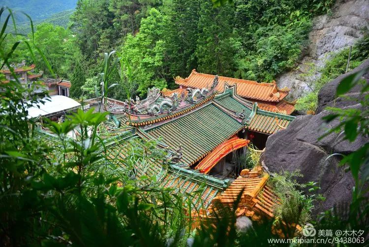 揭西天竺古岩白面石上看金山日出庙山日落