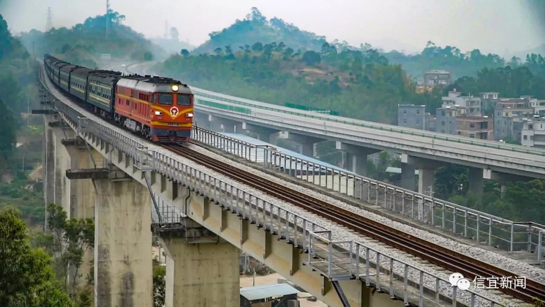 壮丽70年信宜逐步建立外捷内畅交通网大步迈进高速发展新时代