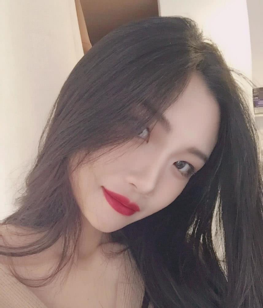 文艺高冷酷炫女孩子就是这么多变