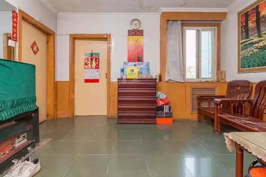 一建房子就到处到各家借鉴经验,装修时就说装成谁家那样.