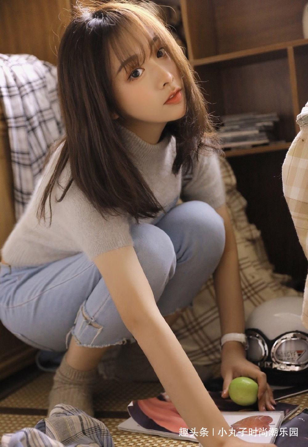 性感美女时尚写真,牛仔背带少女清纯天然治愈气质萌妹,甜美迷人