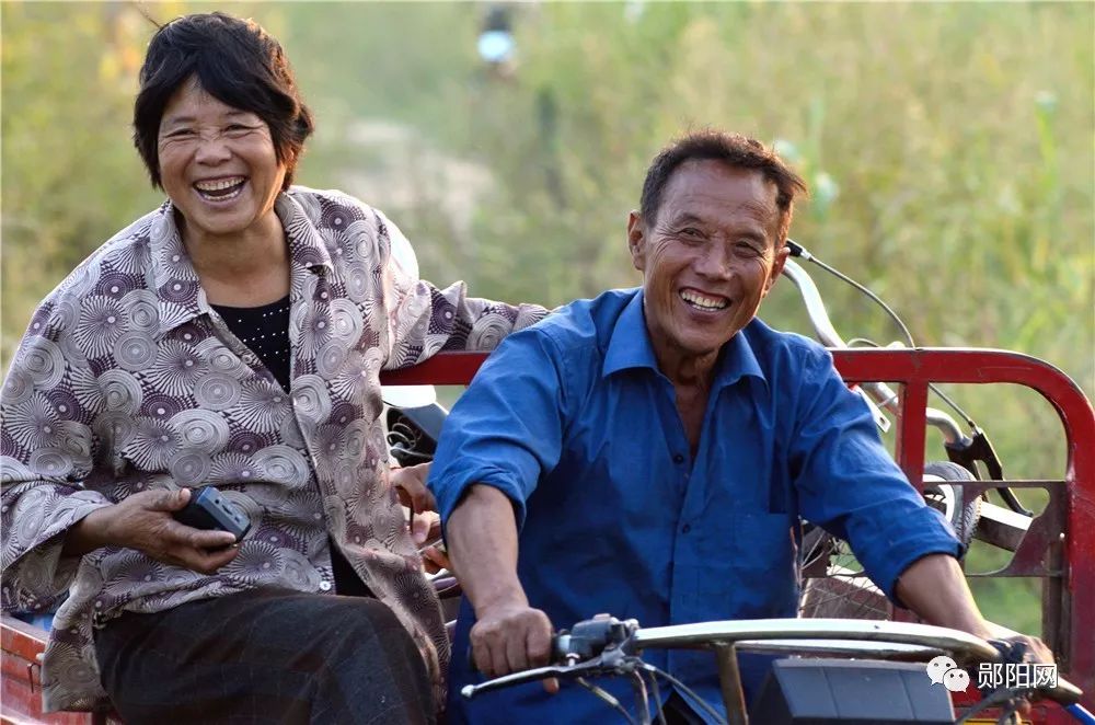 笑脸迎国庆100个十堰人的幸福笑脸