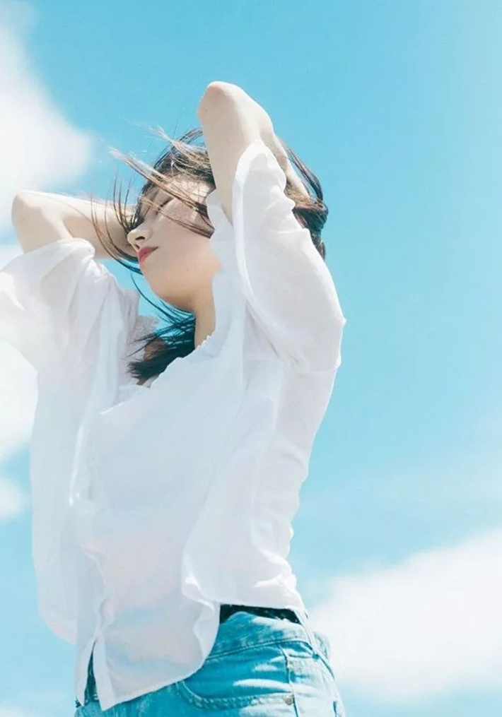 解读:女生侧脸怎么拍?6个拍摄技巧,拍摄出唯美女神侧脸照