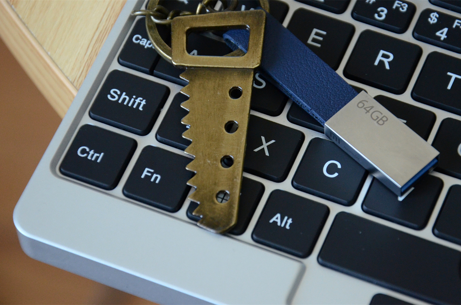 原创小米新品u盘体验64gb锌合金材质卖79元