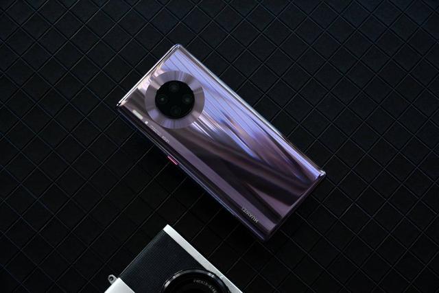 原创华为mate30系列火爆热销源于电影四摄强大的影像力