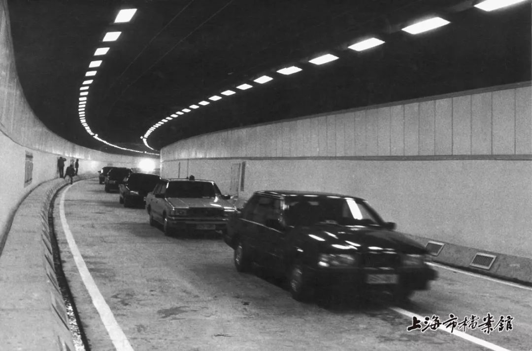 一年一张图,带你穿越上海这70年