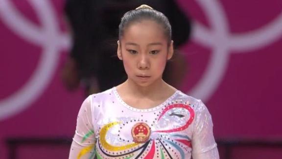 伦敦奥运平衡木邓琳琳勇夺冠军亚军队友却坐旁痛哭好尴尬