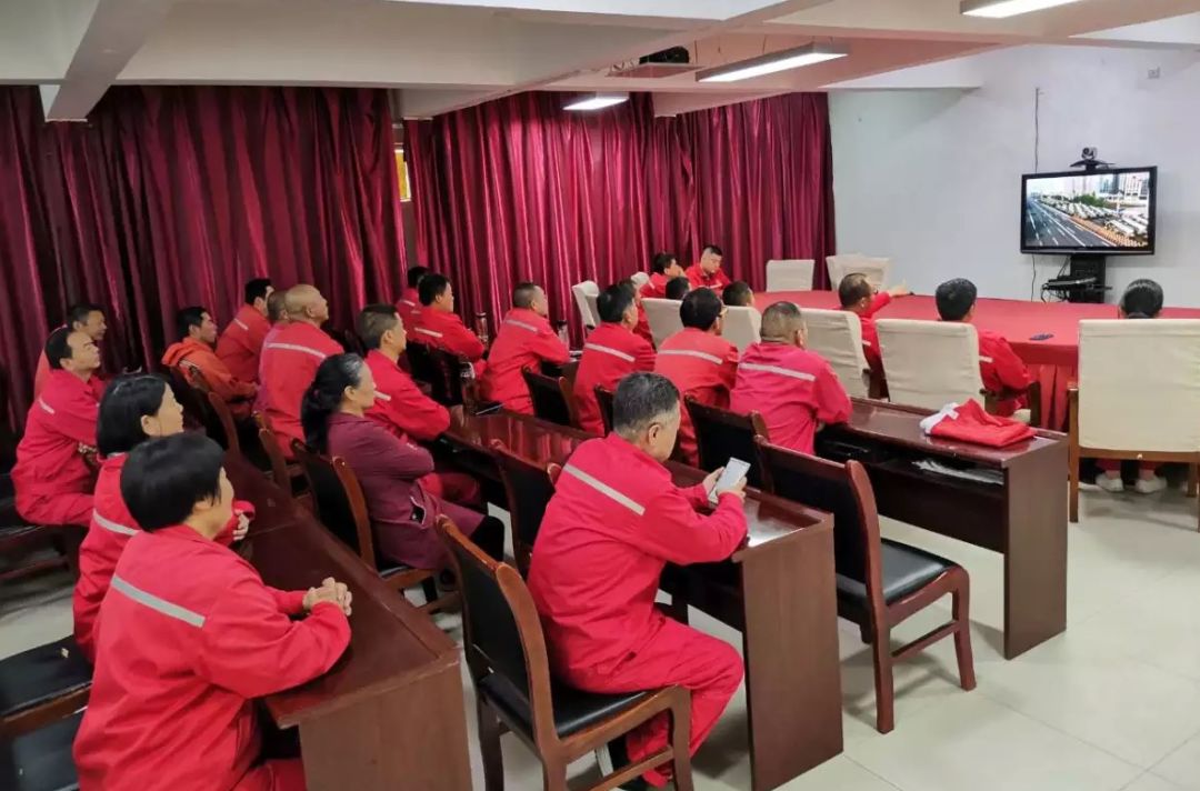 今天,每个油田人都心潮澎湃!_采油厂