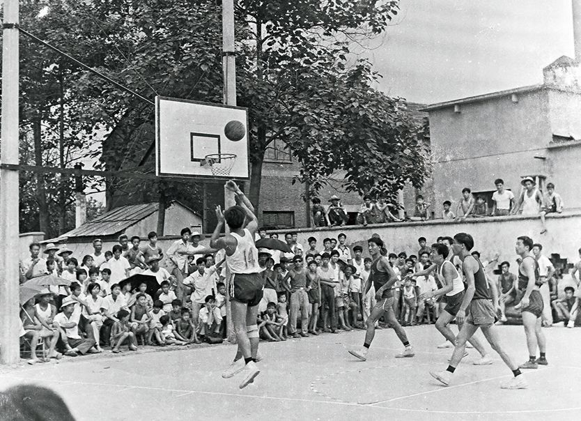 大队学校一角1976年,锦丰赤脚医生到田头1973年,沙洲中学上世纪70年代