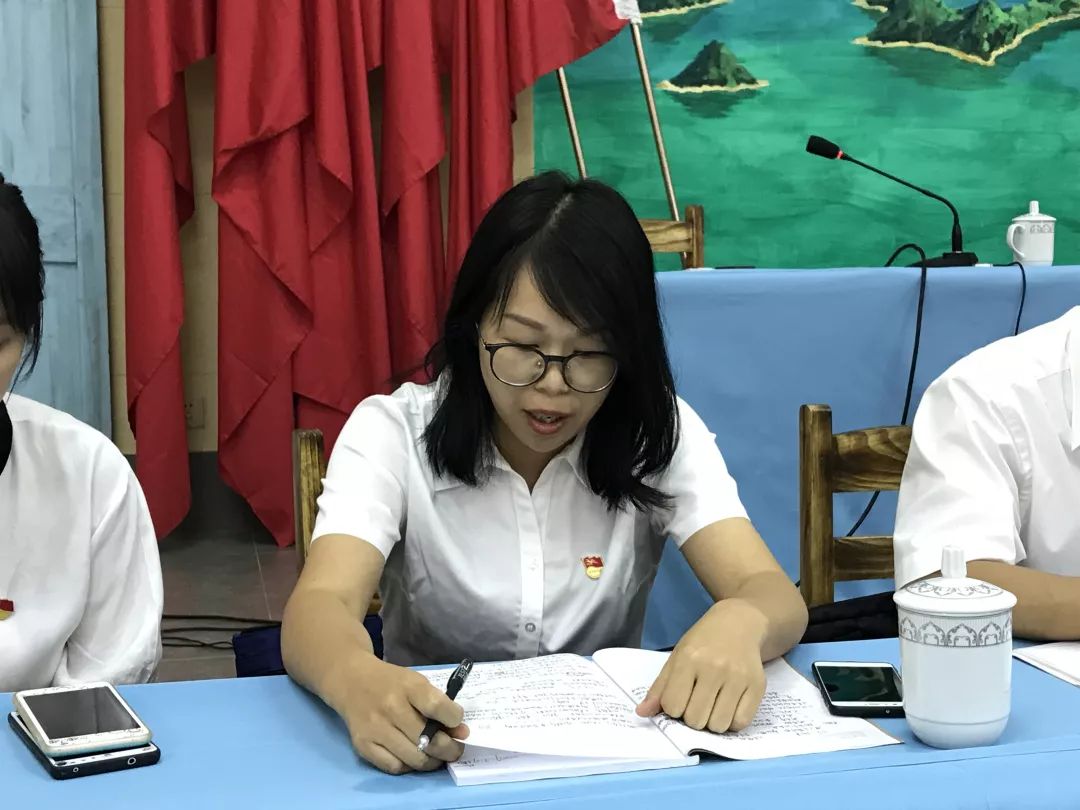 张福根陈开泉邵小平何加富邵建星方贵军最后,石林镇党委书记方立华作