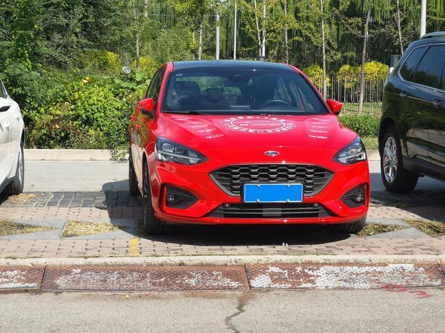 科技选装包超值到店看2020款福克斯自动stline顶配