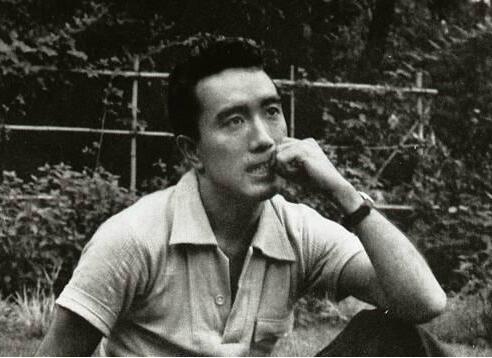 永井夏出生于显赫的武士之家,在皇宫中度过了自己的少年时代,她的这段