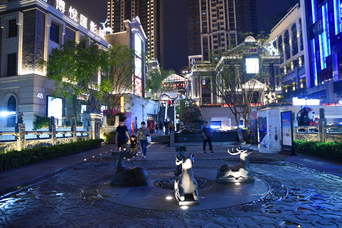 原创重庆长嘉汇弹子石老街一处赏重庆夜景不得不去的打卡之地