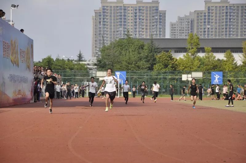 运动不停息青春不闭幕汇龙中学第四十一届田径运动会胜利闭幕