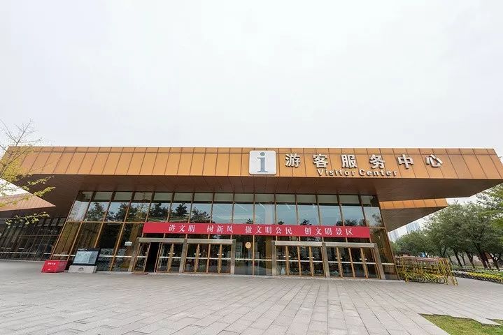 大明宫遗址公园游客服务中心地址:大明宫国家遗址公园丹凤门东侧咨询
