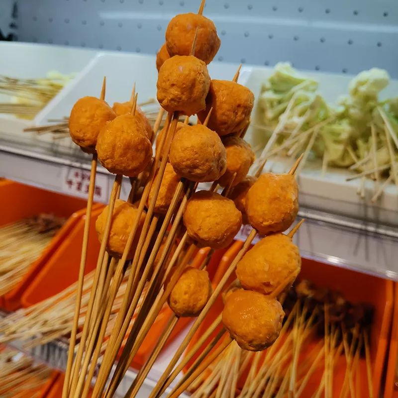 到店即送30签火爆抖音的自助炸串专门店放大招啦赶紧抢位炸起来