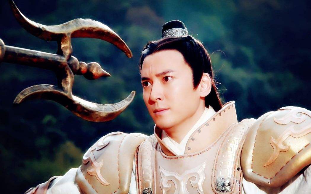 杨戬叫杨二郎,家中排行老二,妹妹是三圣母.那他们的大哥是谁呢