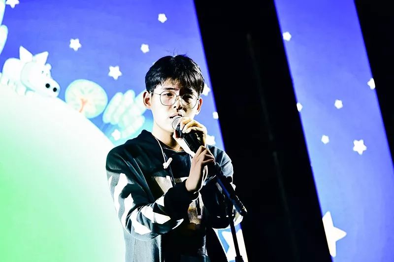 感动整个光剑的狮子音乐节这一夜燃爆了