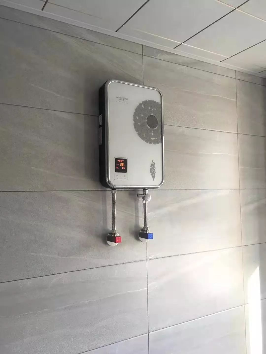 哈佛不结水垢的热水器