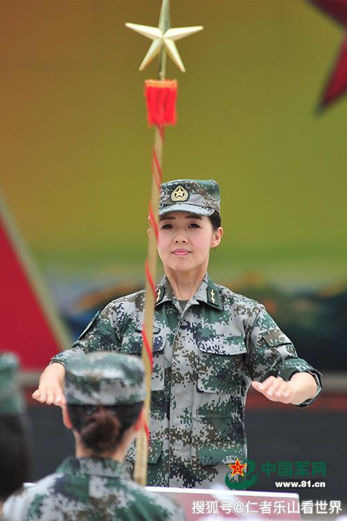 女兵高远姐姐的动图太美了素颜都能媲美刘诗诗张嘉倪