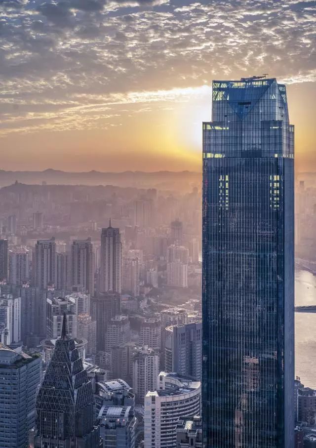 重庆470米高楼图片