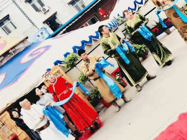 逛吃!3折吃地道的重庆老火锅,仅39.9品网红舒芙蕾双人套餐.